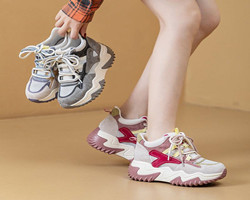 新潮拼色運動鞋